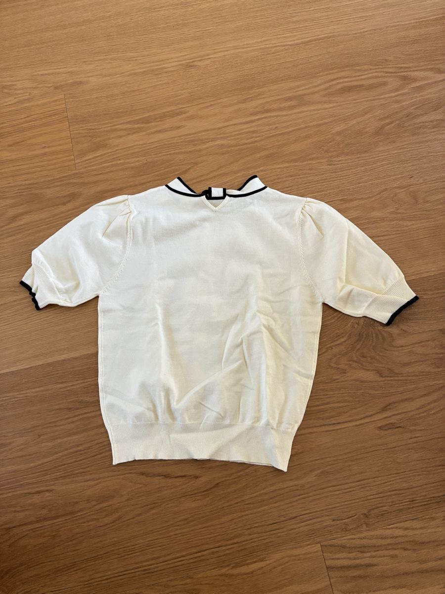 Pullover & Sweatshirts: Shirt – Neu und originalverpackt aus Bassersdorf von secondhand_clothing 1