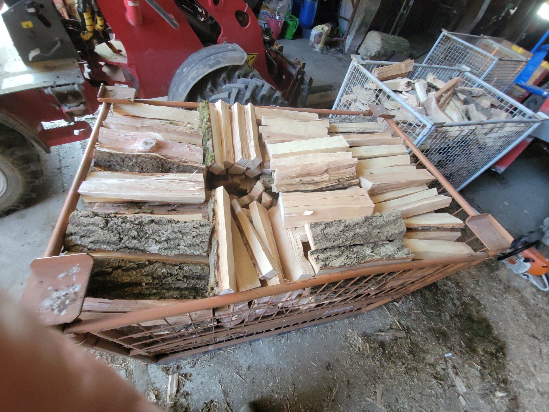 Articoli in legno: Eschenbrennholz – Usato da Amlikon-Bissegg venduto da Lacky210 1