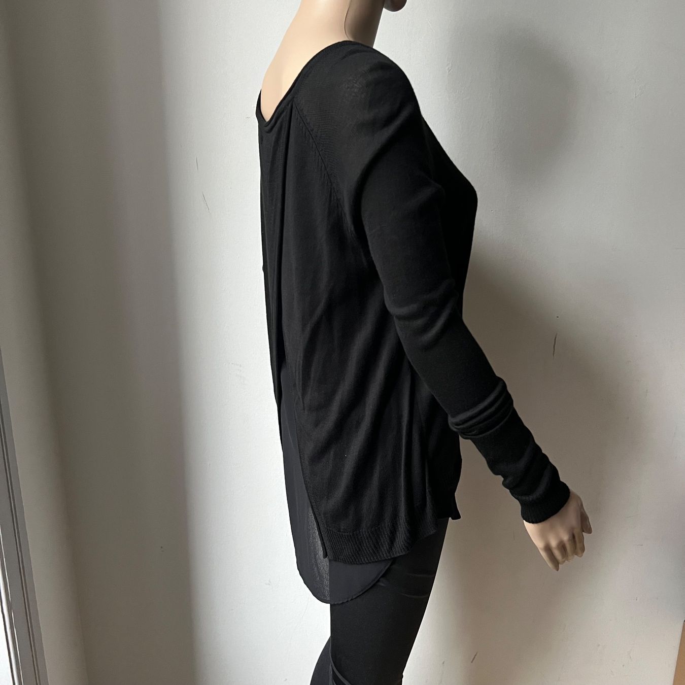 Only Maglioni & Felpe: ONLY Pullover 🖤 – Usato da zürich venduto da vintage12 4