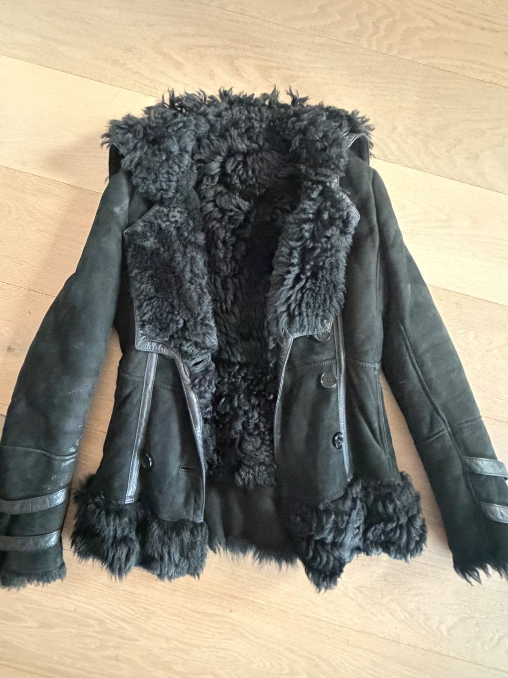 Patrizia Pepe Giacche: Lammfell Jacke Patrizia Pepe Gr IT40 – Usato da Erlenbach ZH venduto da Pocahoney 3