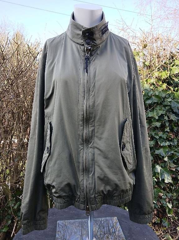 Vestes: Veste mi saison Woolrich – D'occasion à Faoug par PetitLuxe