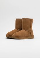 UGG CLASSIC II