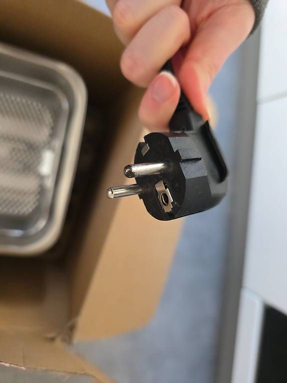 Elettrodomestici da cucina: Fritteuse Tefal wenig gebraucht  – Usato da Basel venduto da Angeliita 1