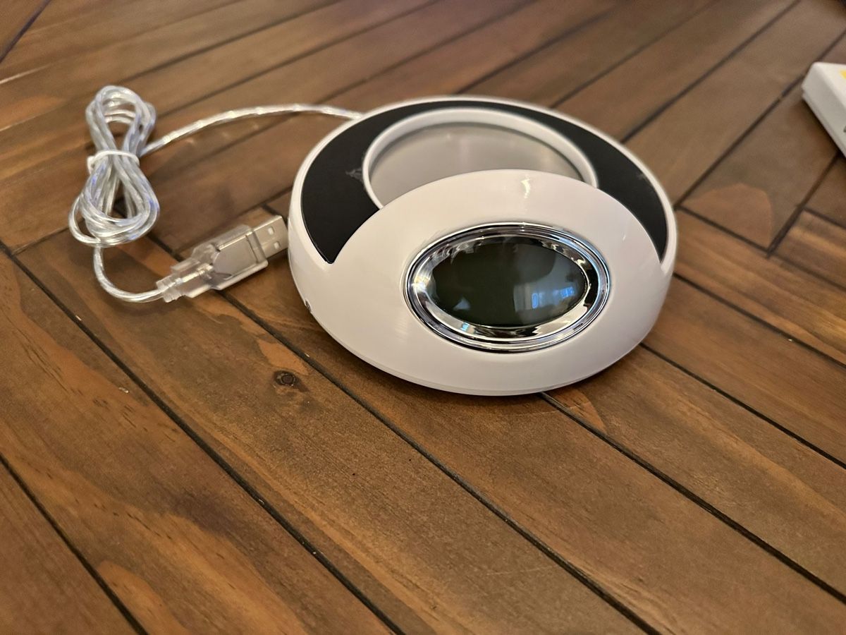Elettrodomestici da cucina: USB Tassenwärmer mit LCD – Nuovo e nell'imballaggio originale da Aarau venduto da mocca012 1