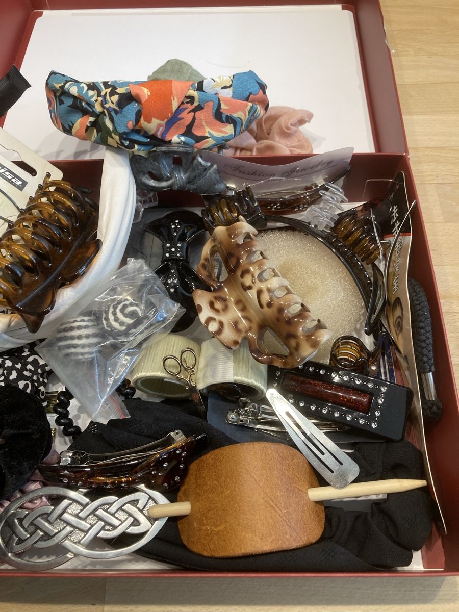 Accessori per capelli: Haarschmuck – Usato da Schaffhausen venduto da christamawe 2