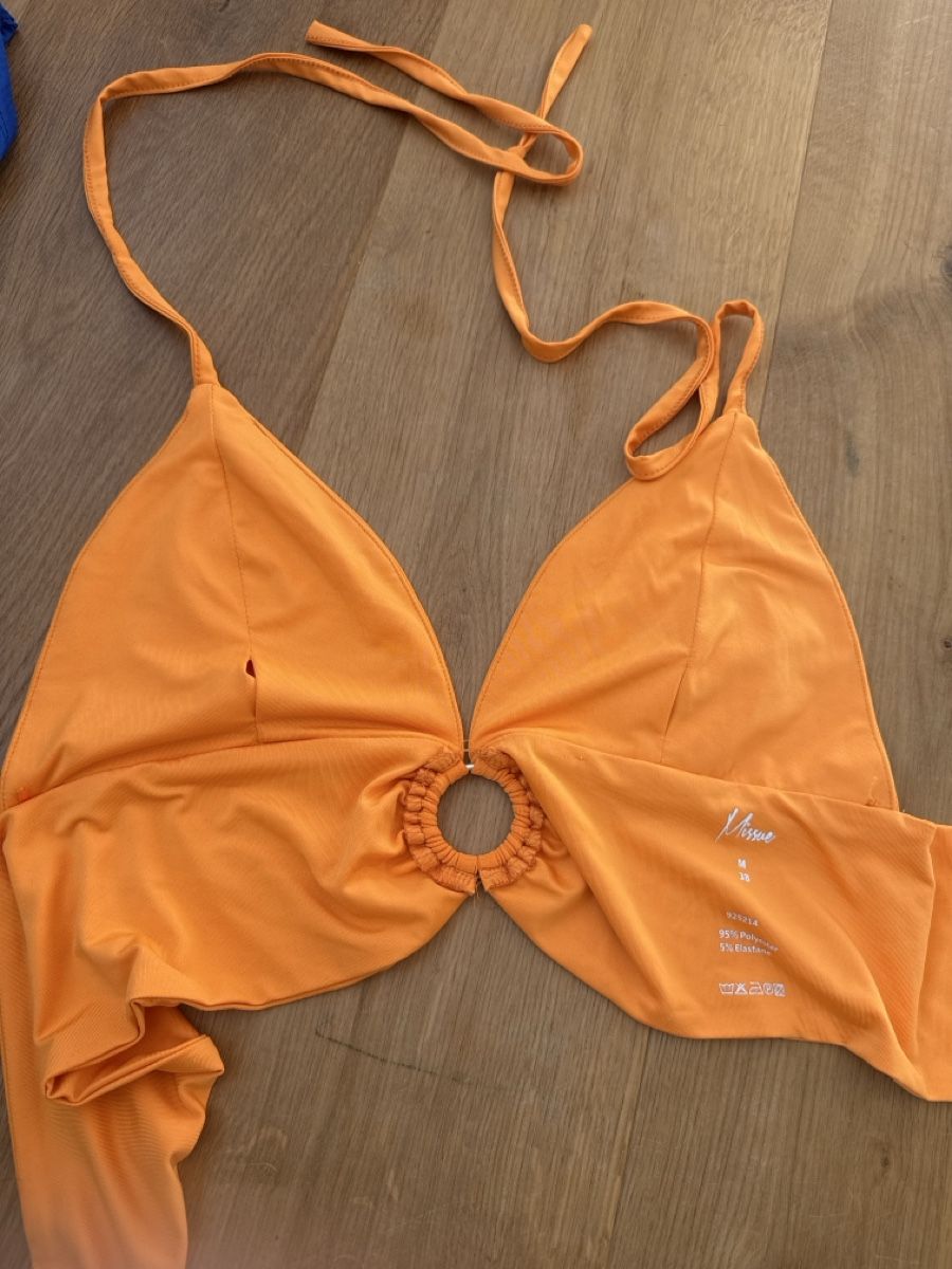 Top: Orange Missue Neckholder Top, Gr. M – Usato da Gelterkinden venduto da teddywidder 2