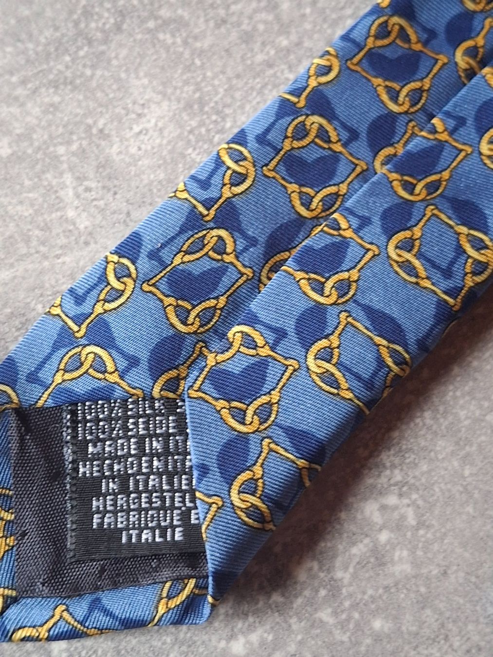 Cravatte: Cravate 100% soie marque Ambria – Usato da Villiers venduto da san_jn5w 2