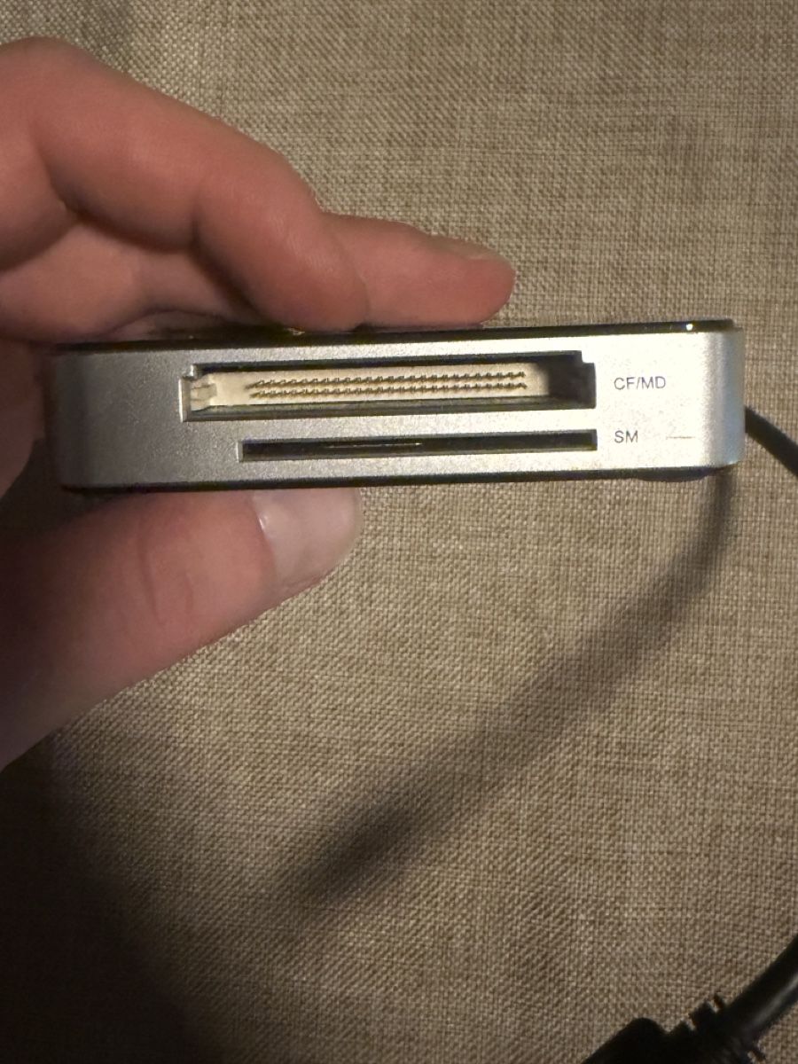 Lettori di schede: USRobotics USB 3.0 Kartenleser - Top Zustand! – Nuovo (secondo la descrizione) da Wetzikon ZH venduto da ShopFaster 1