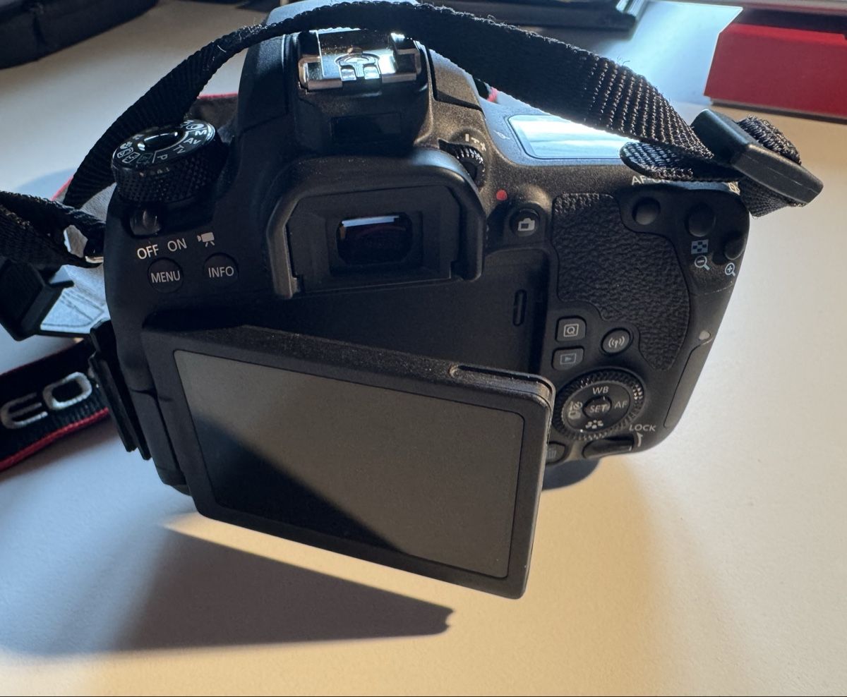 Canon Kamera: Canon Eos 77D mit Zubehör  – Gebraucht aus Boswil von Marc_vr 3