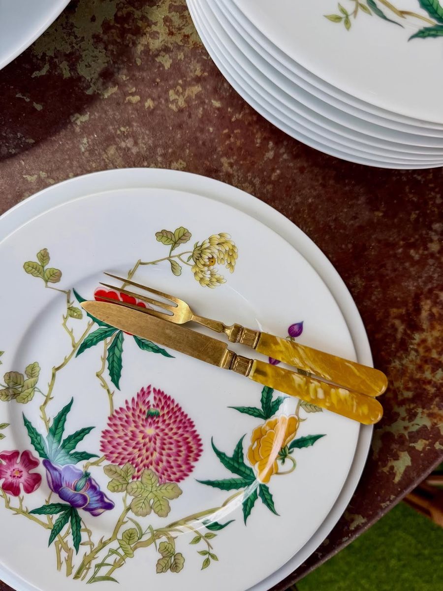 Set di piatti: Raynaud Limoges Dioraflor by CERALENE. – Nuovo (secondo la descrizione) da Le Sentier venduto da dar_hb62 1