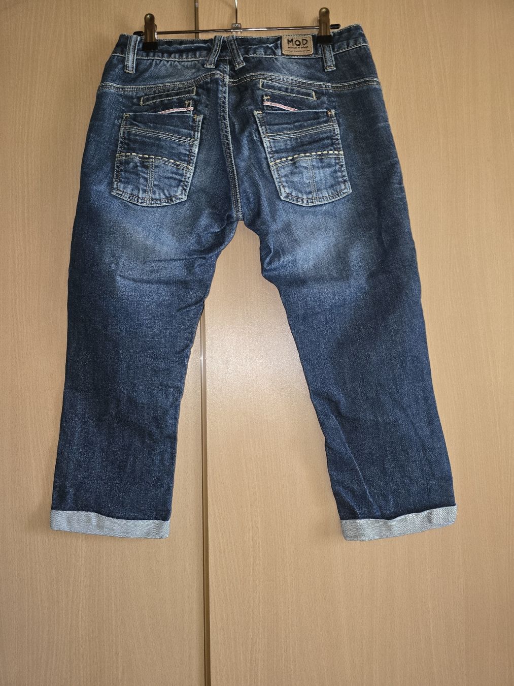 Jeans: Short Jeans 3/4 corsaire, taille 27, M.O.D – Usato da La Neuveville venduto da Diamise 1