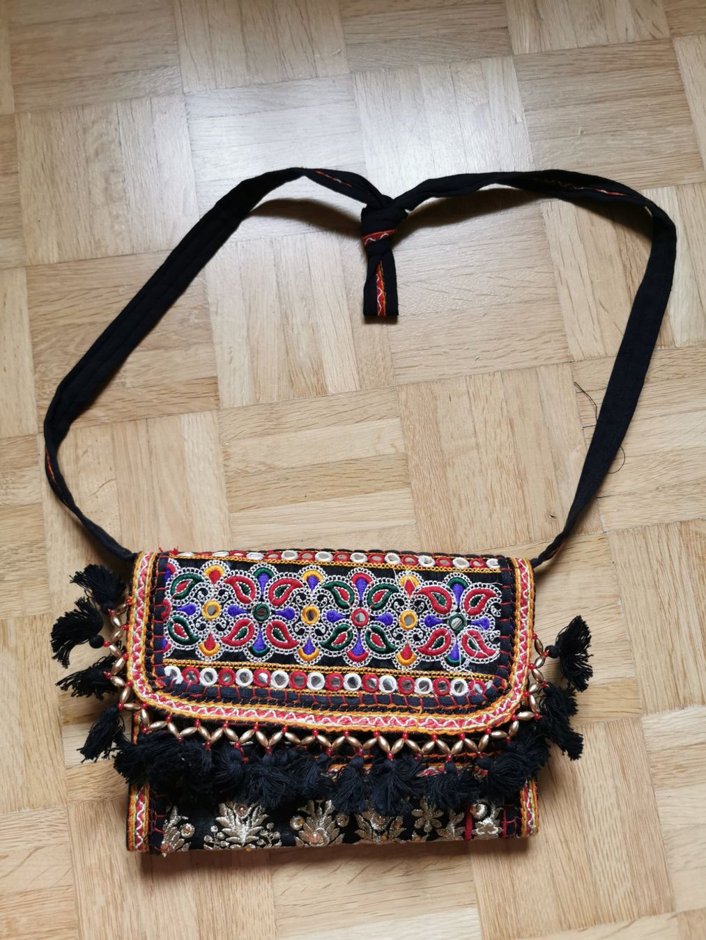 Borse da donna: Umhängetasche Boho – Usato da Stäfa venduto da flamingo_17 3