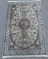  Schöner Perserteppich Nain 202x129 cm 