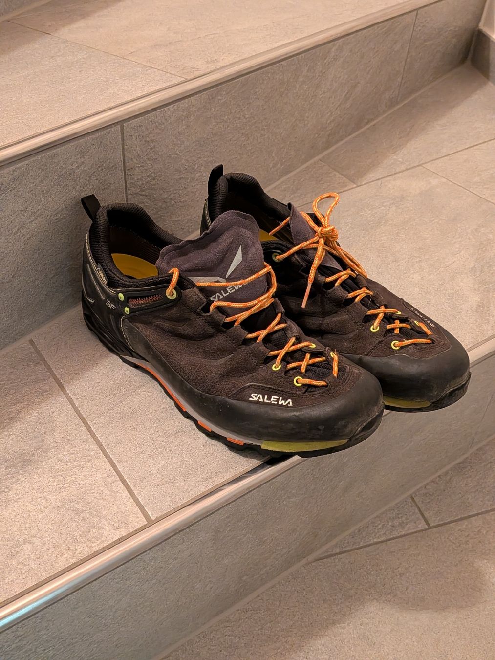 Salewa Chaussures hommes: Salewa Wanderschuh 44.5 – D'occasion à Maur par Menalda89