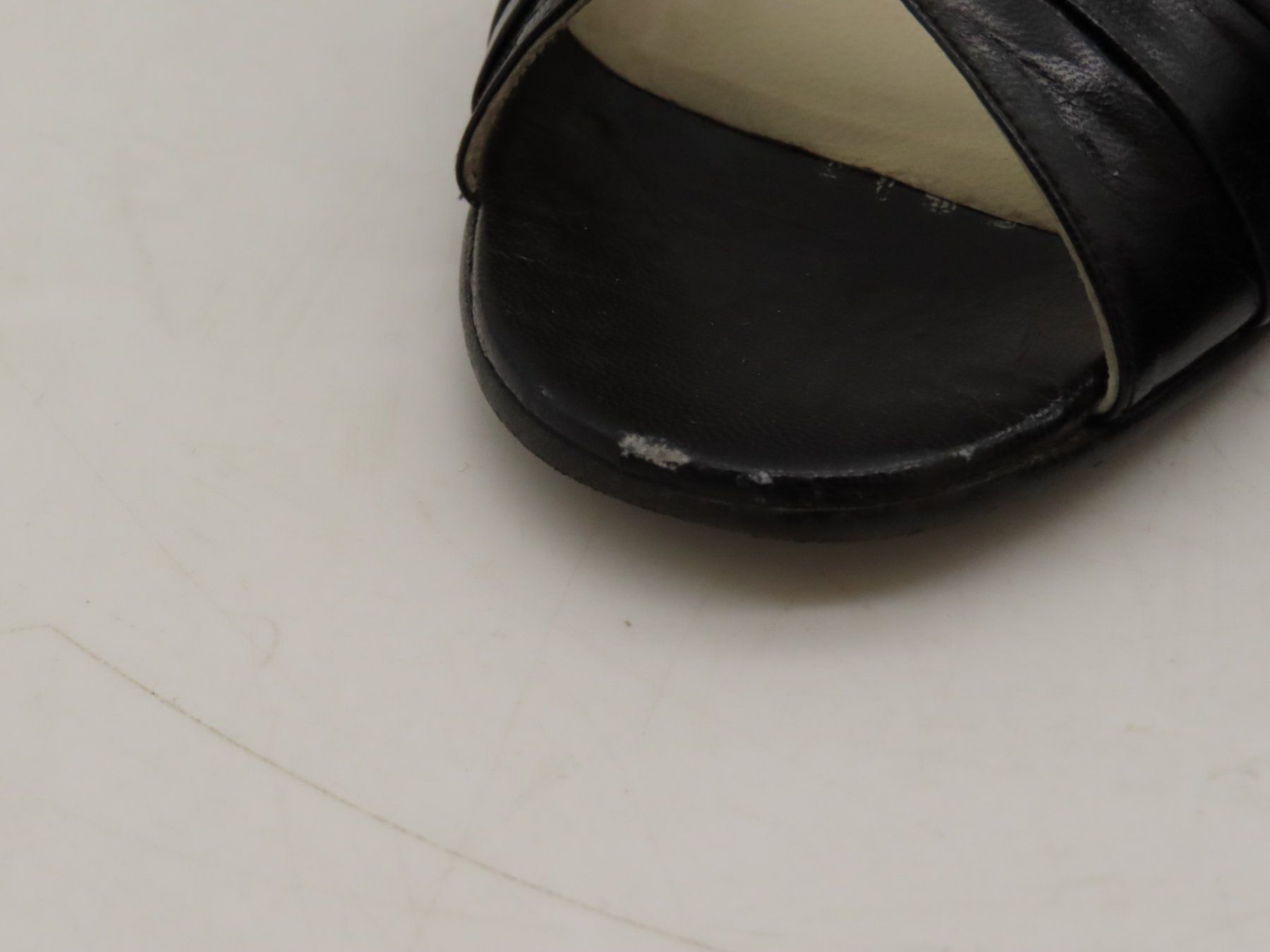 Bally Damenschuhe: Bally Damen Sandaletten Leder Gr. 37 – Gebraucht aus Reinach BL von WBZ-Flohmarkt 4