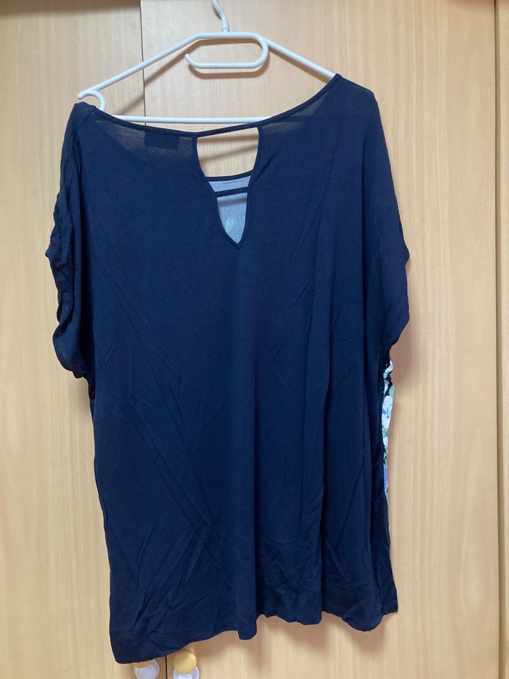 Blusen: Bluse dunkelblau Blumen Gr. XXL – Neu (gemäss Beschreibung) aus Thun von Vans_98 1