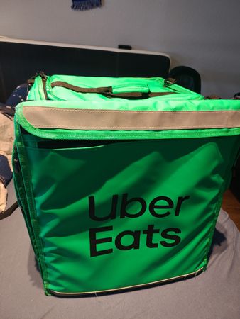 Uber Eats Delivery Bag - Ideal for Summer Food Deliveries!