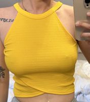 Sommerliches, gelbes Crop-Top in Grösse M - Top Zustand!