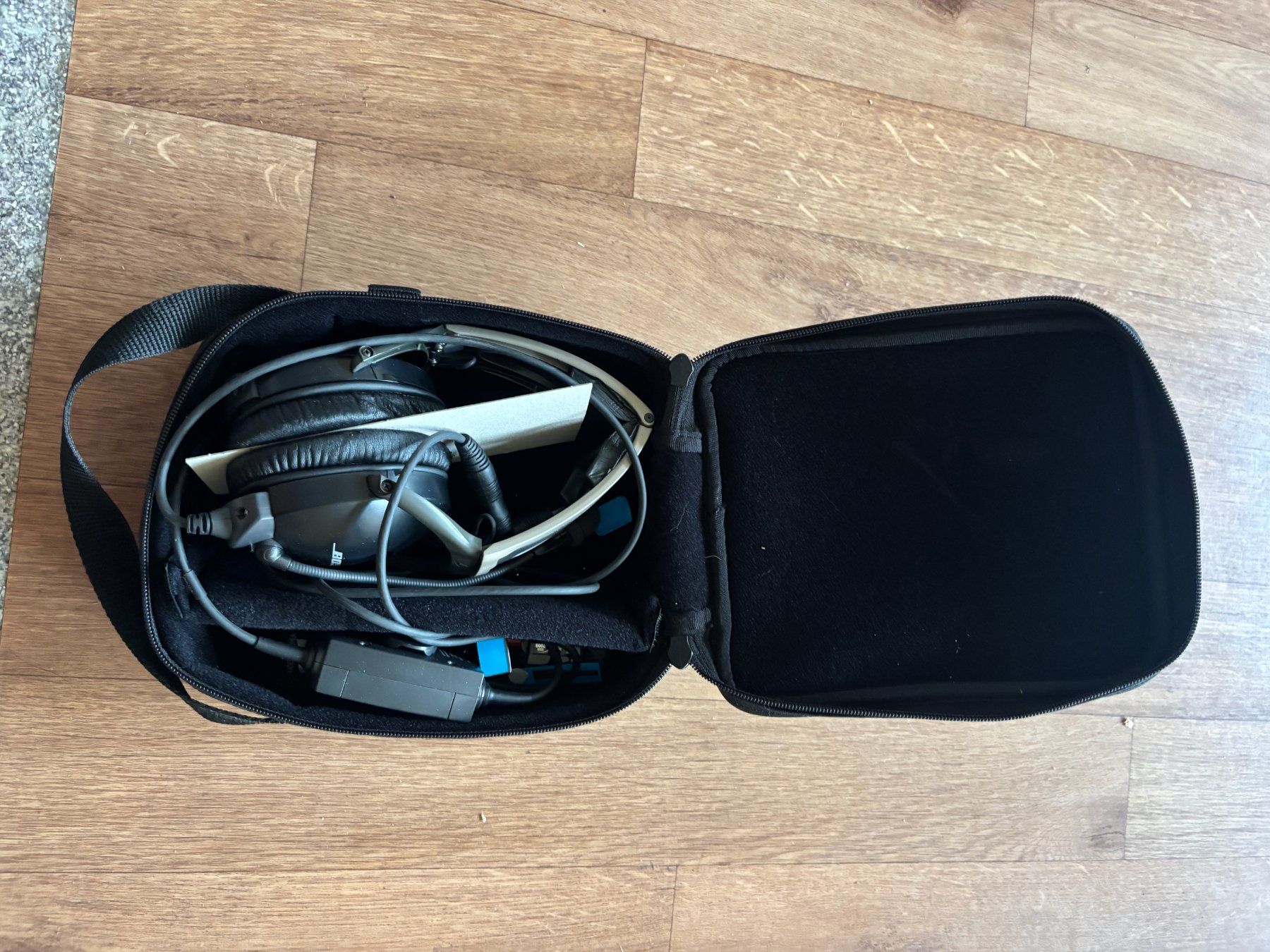 Bose Cuffie: Bose Aviation Headset – Usato da Muttenz venduto da due_z7qf