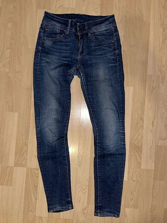 Jeans: G-Star 28/32 – Usato da Bern venduto da Ginocchi