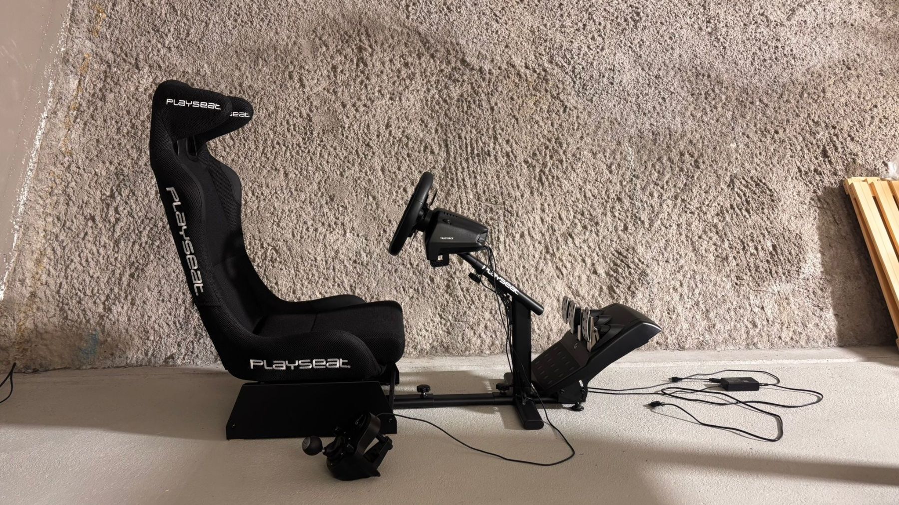 Logitech Controller: SIM Racing Set: Playseat Rennsitz mit Logitech Lenkrad – Usato da Brugg AG venduto da SiDo987 1