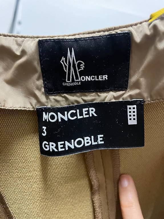 Jumpsuits: Moncler Jumpsuit Size S – Gebraucht aus Lachen SZ von mar_pc6x 4