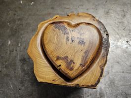 Holzschatulle in Herzform, handgemacht, rustikal!