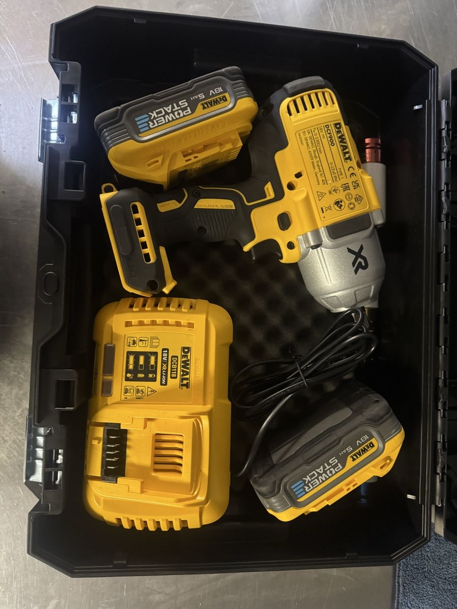 Alle Maschinen: Dewalt DCF 900 – Gebraucht aus Zürich von Jaskoch 3