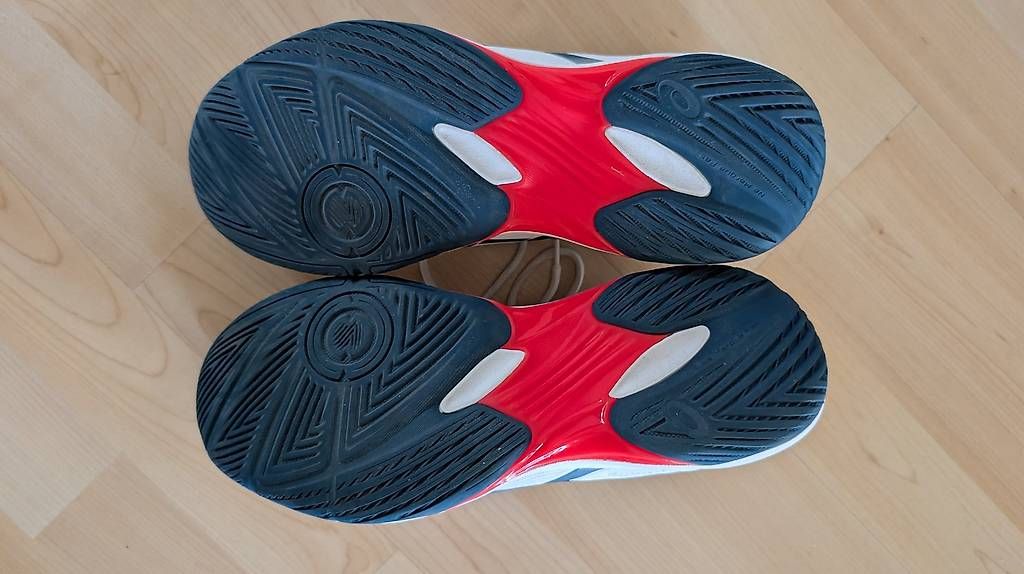 Scarpe da uomo: Hallenschuhe Asics Rocker 12 Gr.43.5 – Usato da Baar venduto da Foscolio 2