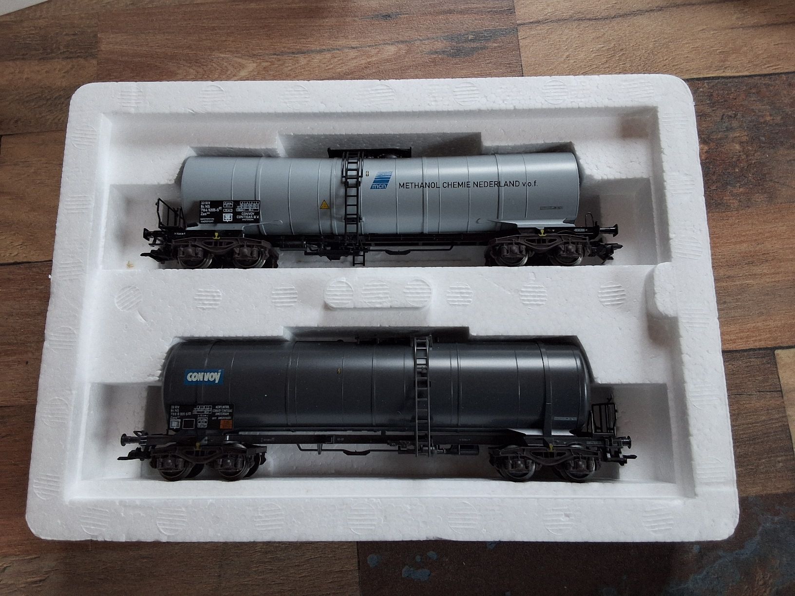Märklin Modelleisenbahnen: Märklin Kesselwagenset  47886 – Neu (gemäss Beschreibung) aus Kölliken von Rwolfer 1