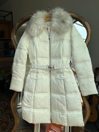 Guess Jacke Winterjacke Gr.S-M 36 Nicht getragen Wasserdicht