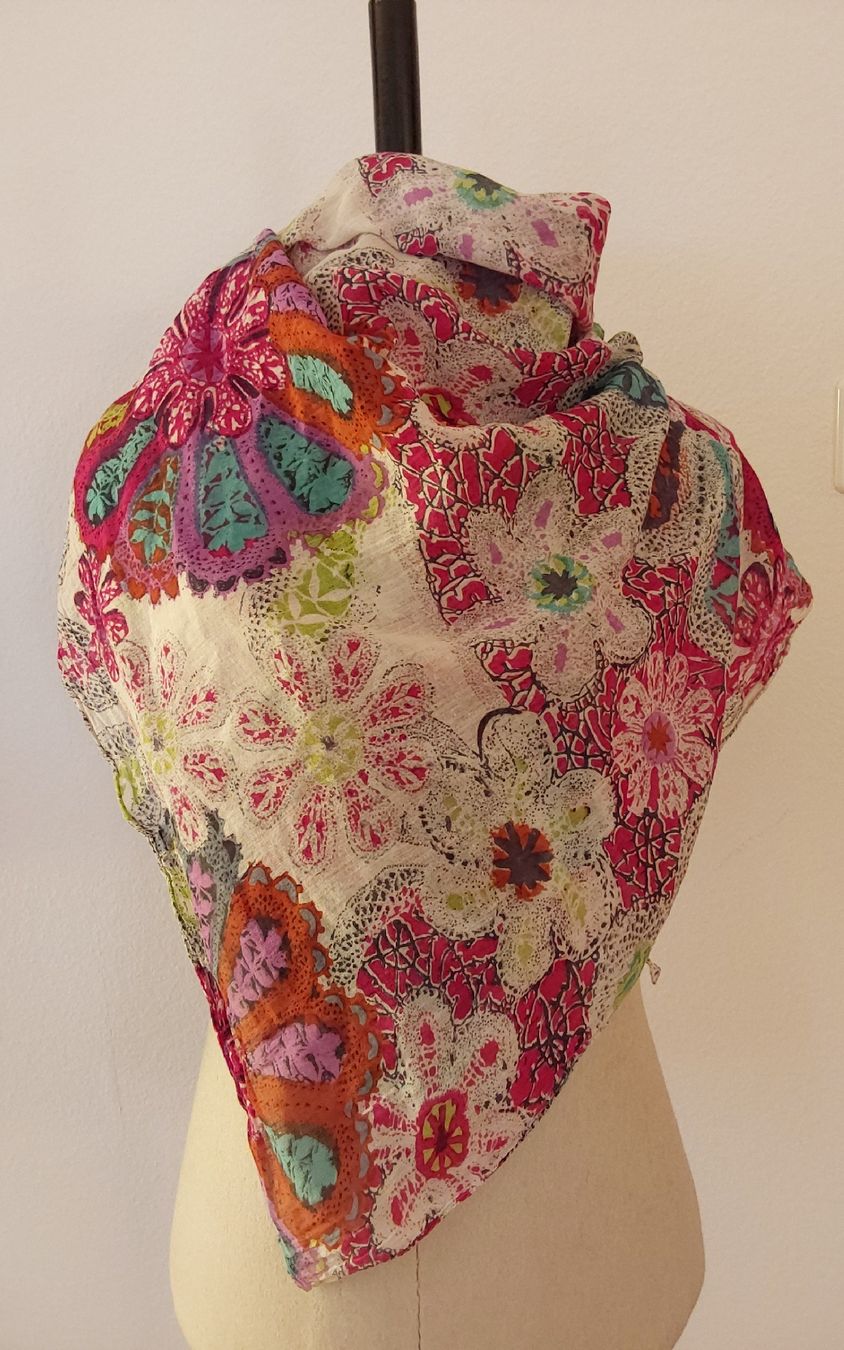 Foulards & écharpes: Baumwolltuch quadratisch – Neuf (Voir description) à Köniz par scopello12