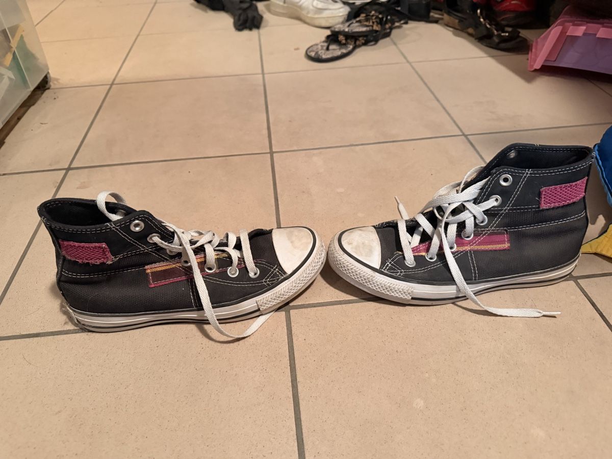 Converse Scarpe da uomo: Chaussures converse – Usato da Wavre venduto da ali_fyq9 2