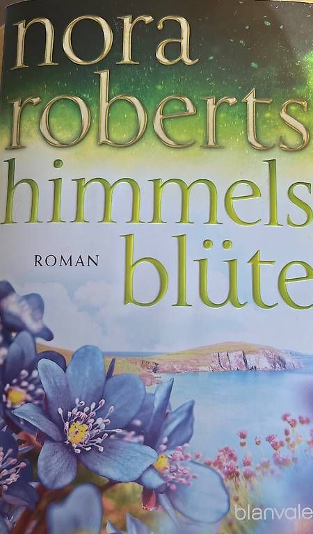 Libri: Nora Roberts Himmelsblüte – Usato da Emmenbrücke venduto da mamada