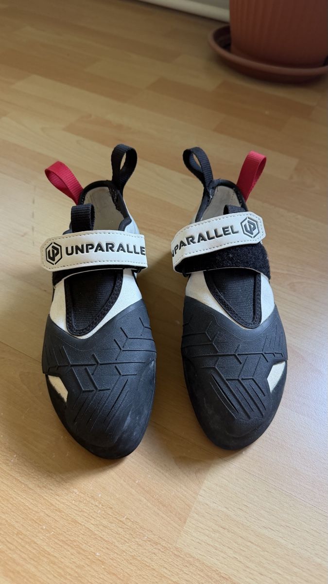 Chaussures hommes: Unparallel Qubit 39,5 neu Kletterschuh – Neuf avec emballage d'origine à Wimmis par han_xz5n