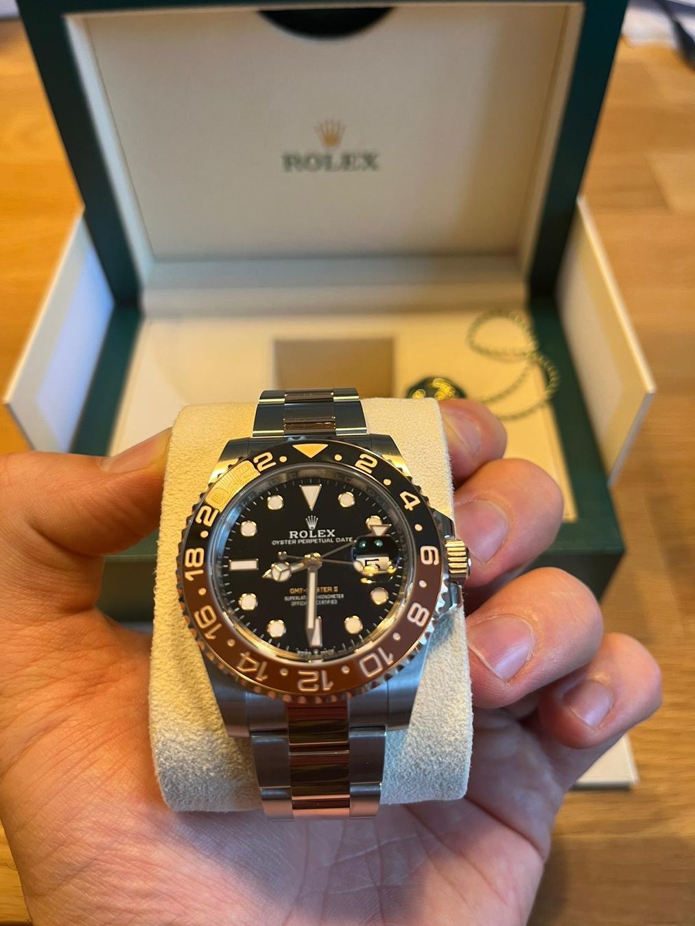 Rolex Orologi: Rolex GMT-Master II "Root Beer" – Usato da Wetzikon ZH venduto da DennysWeber