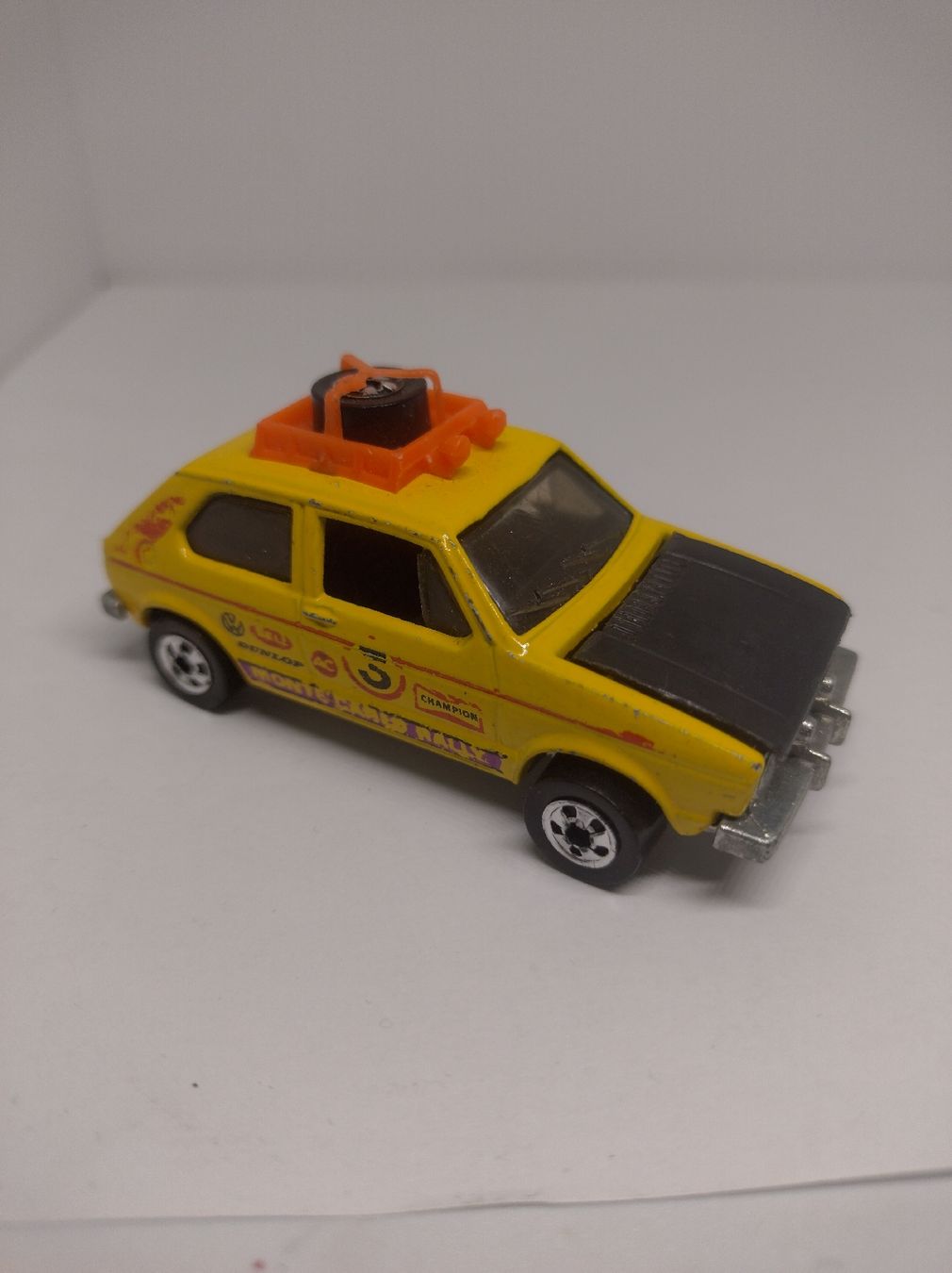Hot Wheels Modellini d'auto: Hot Wheels VW Golf 1 "Hare Splitter" 1982 – Usato da La Chaux-de-Fonds venduto da Pierrot8404