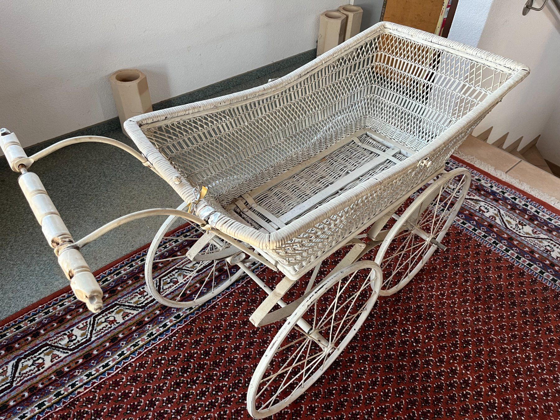Carrozzine: Antiker Kinderwagen – Usato da Niederdorf venduto da Kaefer740 1