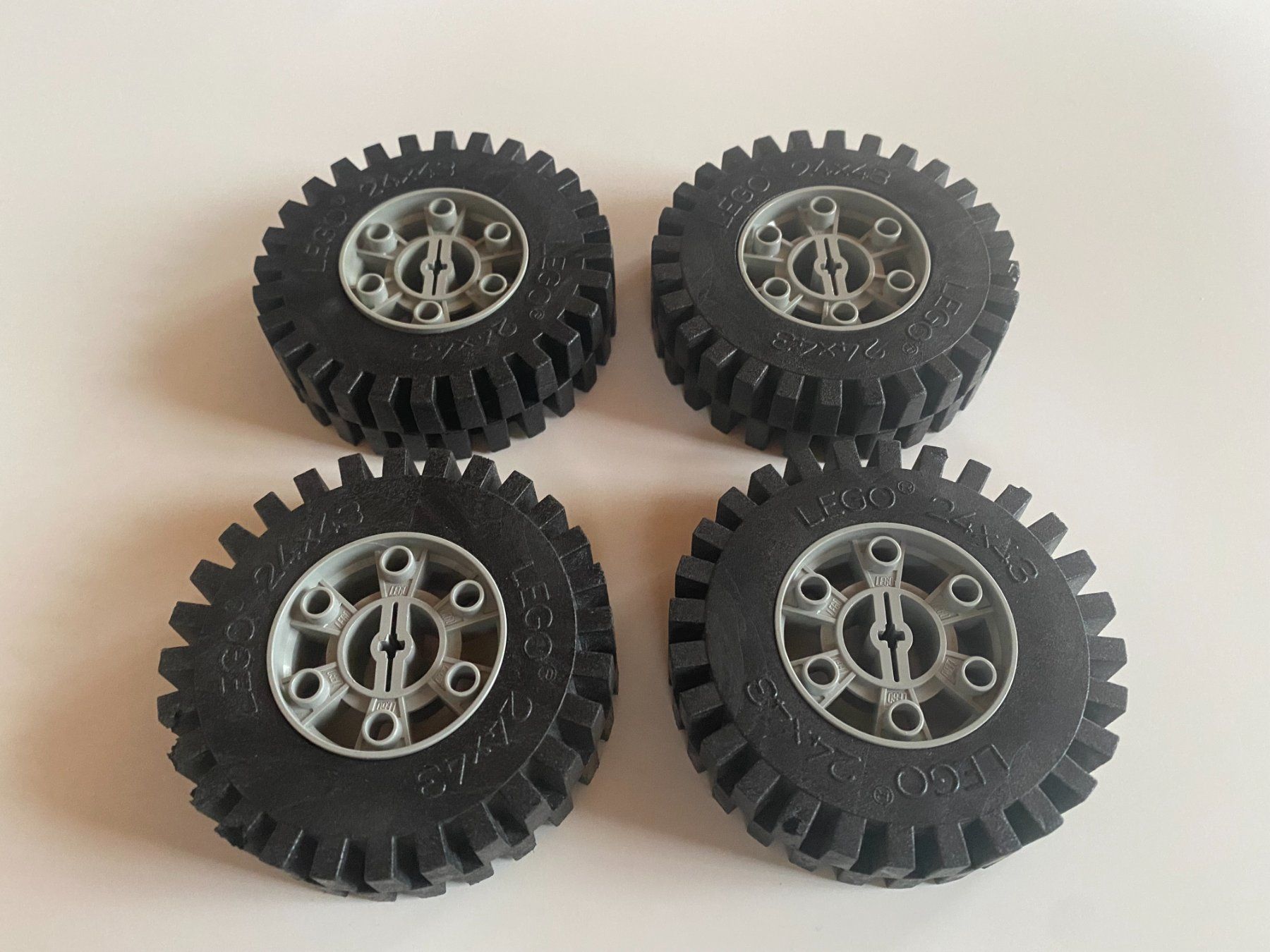 Lego Giocattoli: LEGO - 4 - RÄDER - 24 X 43 – Usato da Gelterkinden venduto da ajdt4