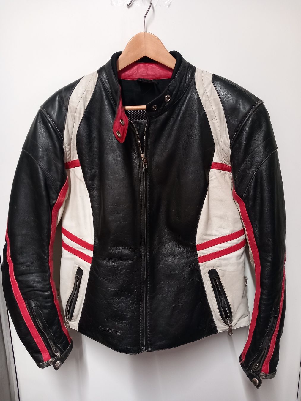 Held Jacken: Held Lederjacke Biker Stil Gr.42 Unikat! – Gebraucht aus Gwatt (Thun) von umwelt-brocki 1