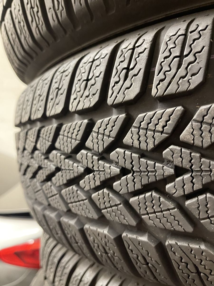 Pneumatici & Ruote complete: Dunlop 195/65 R15 – Usato da Schaffhausen venduto da mic_x2t7 1