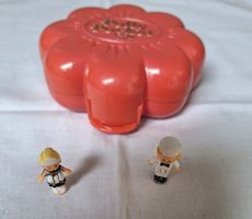 Polly Pocket 1990 Mr. Frys Restaurant 100%