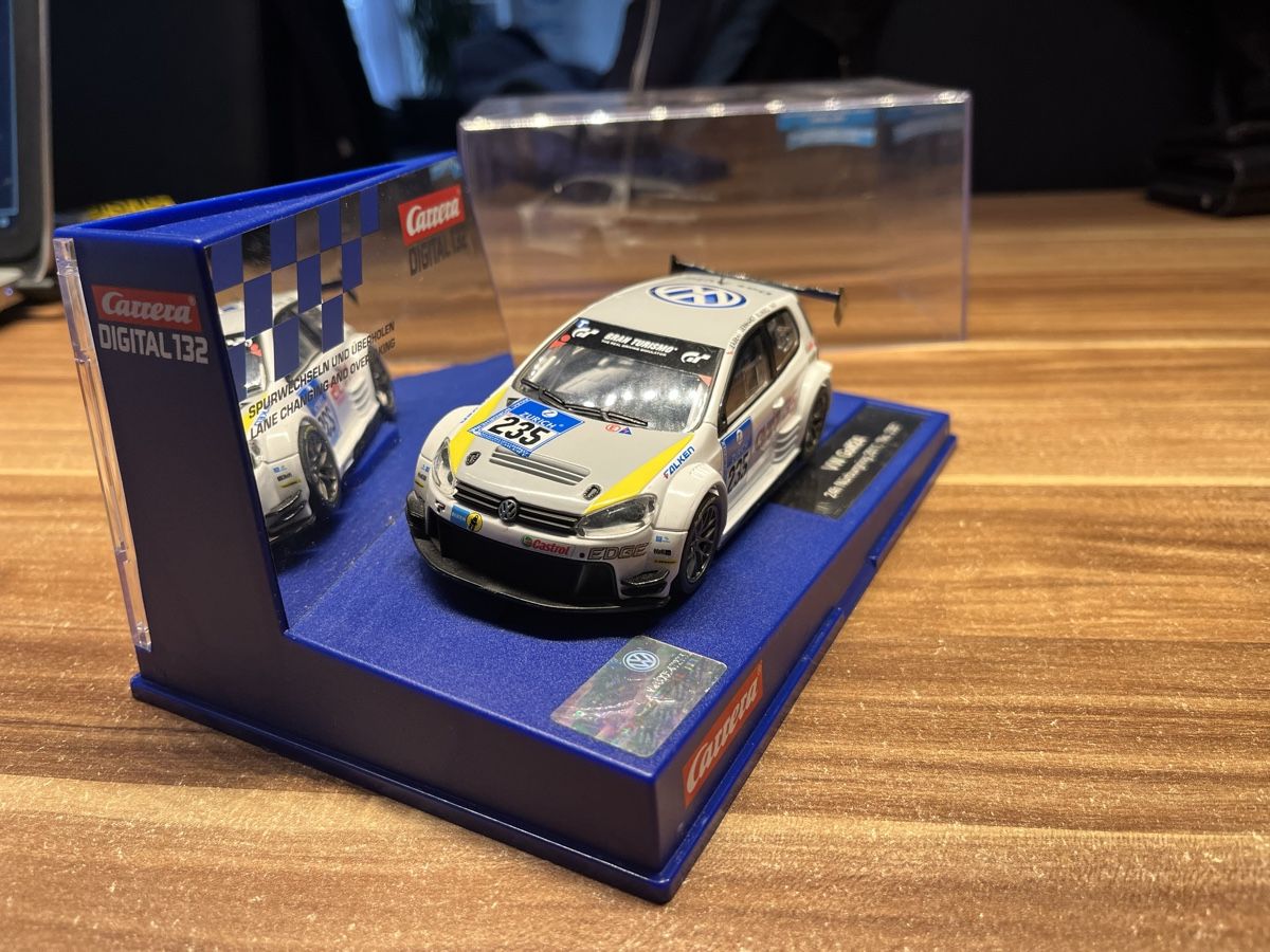 Carrera Rennbahnen: Carrera VW Golf 24, 30631 – Gebraucht aus Obergerlafingen von livin 1
