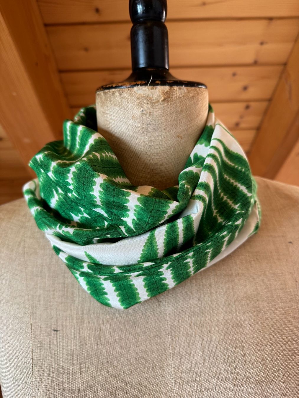 Foulard & Sciarpe: Seidenfoulard handrouliert – Nuovo (secondo la descrizione) da Stäfa venduto da Mofi8712 1