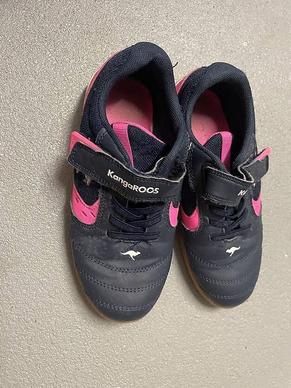 Scarpe per ragazze: Turnschuh Gr. 33 – Usato da Klingnau venduto da Miklo83