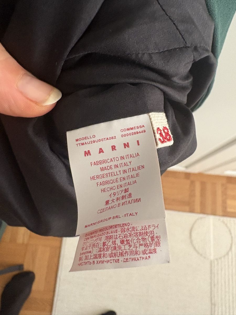 Marni Top: Marni Structured Top Green, original price CHF560 – Nuovo (secondo la descrizione) da Zürich venduto da jir_k6j2 4