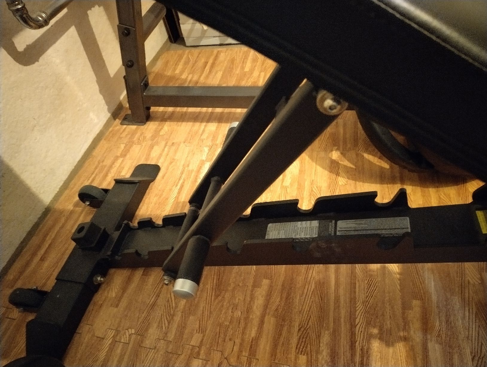 Hometrainer: Profi Hantelbank+ Multipress Rack etc. – Gebraucht aus Dättwil AG von Kleinaberfein 3