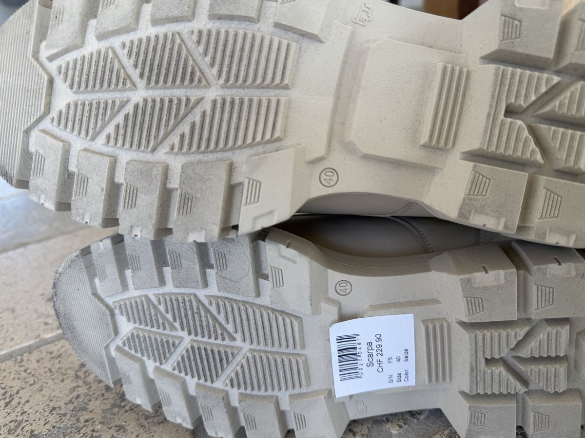 Chaussures femmes: Stiefelette  – Neuf avec emballage d'origine à Dietlikon par Fluschi 1
