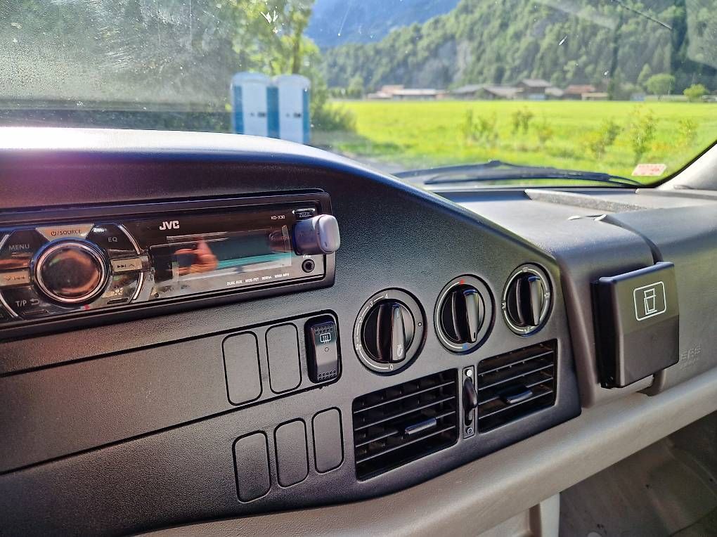 VW Veicoli da campeggio: VW LT 35 2.8 TDI Campervan zu verkaufen – Usato da Meiringen venduto da chrisbackside 9