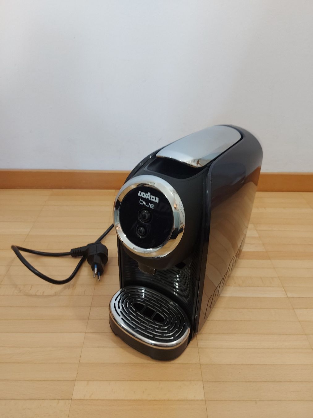 Lavazza Macchine per caffè & Macchine per espresso: Kaffemaschine, Lavazza, schwarz – Usato da Oberengstringen venduto da PaolaDe